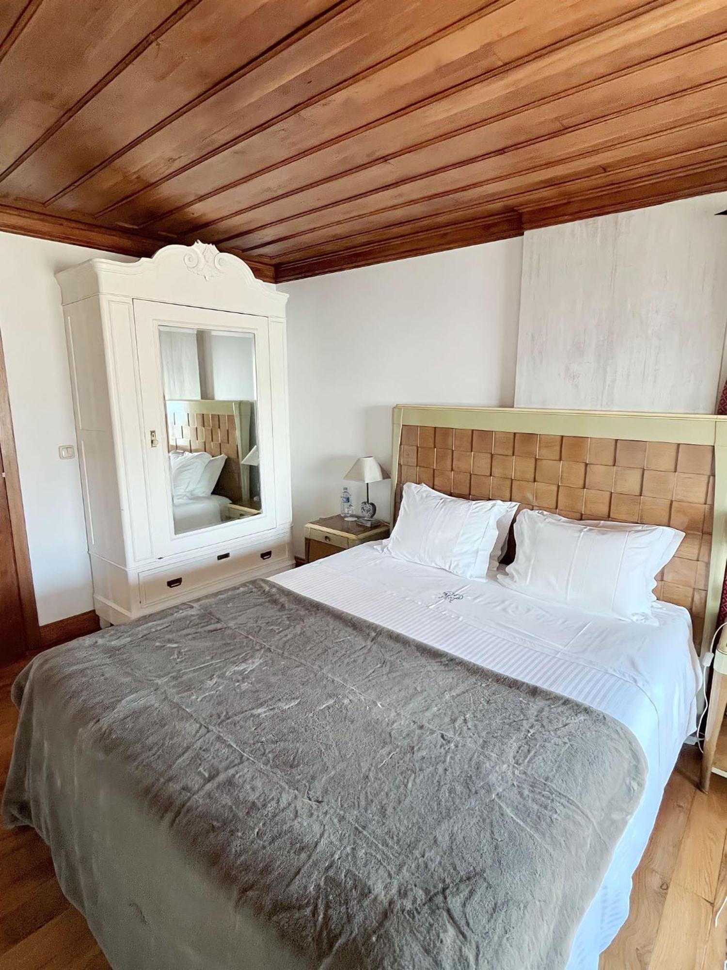 Casa De Canilhas Mesao Frio Room photo